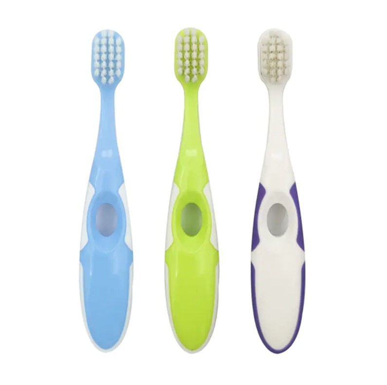 A melhor escova de dentes para uma criança de 10 anos: um guia prático de compra para os pais